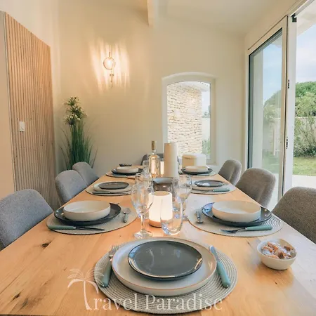 Eden Villa *