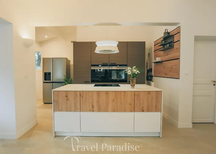 Eden Les Portes-en-Re