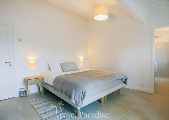 فيلة Eden Les Portes-en-Re